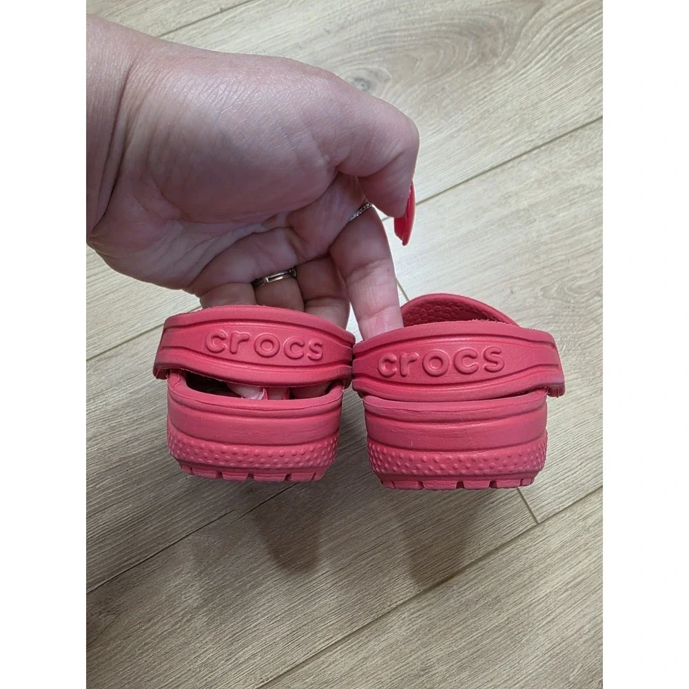 Crocs Classic Clogs Toddler size 5c Red Iconic Comfort